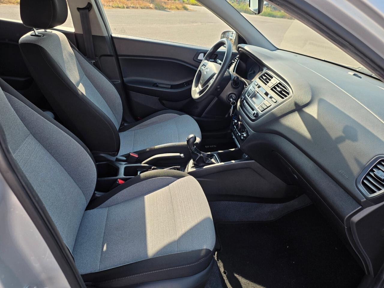 Hyundai i20 1.2 gpl 2016