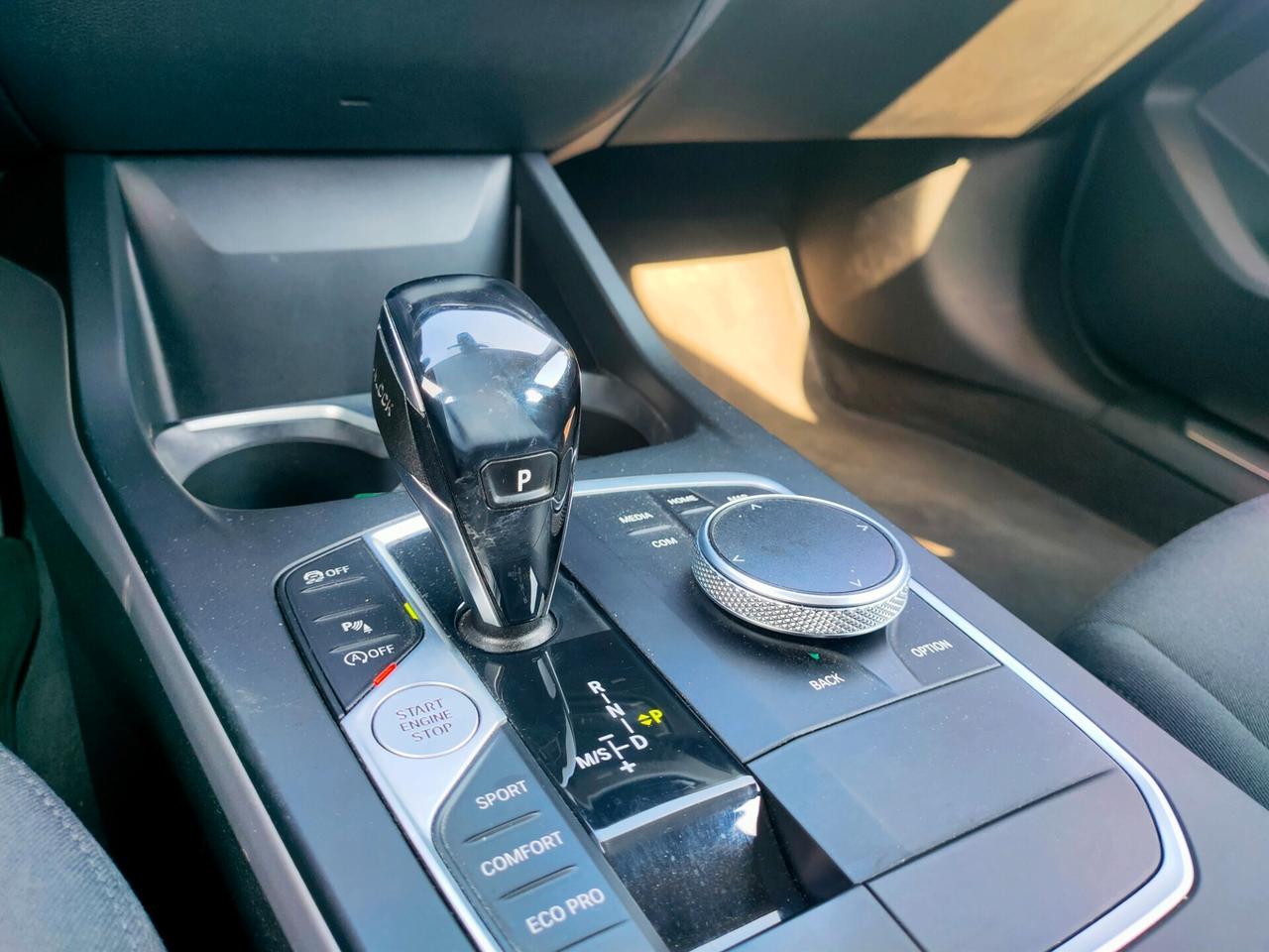 Bmw 116 116d 5p. Business Advantage NEOPATENTATI IVA DEDUCIBILE