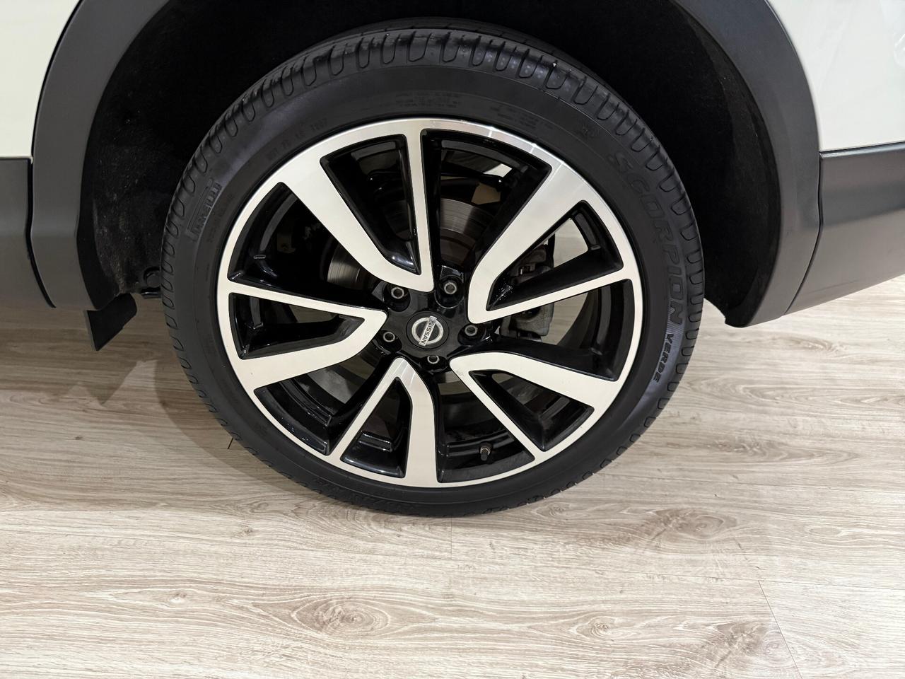 Nissan Qashqai 1.6 dCi 2WD Tekna *full optional *