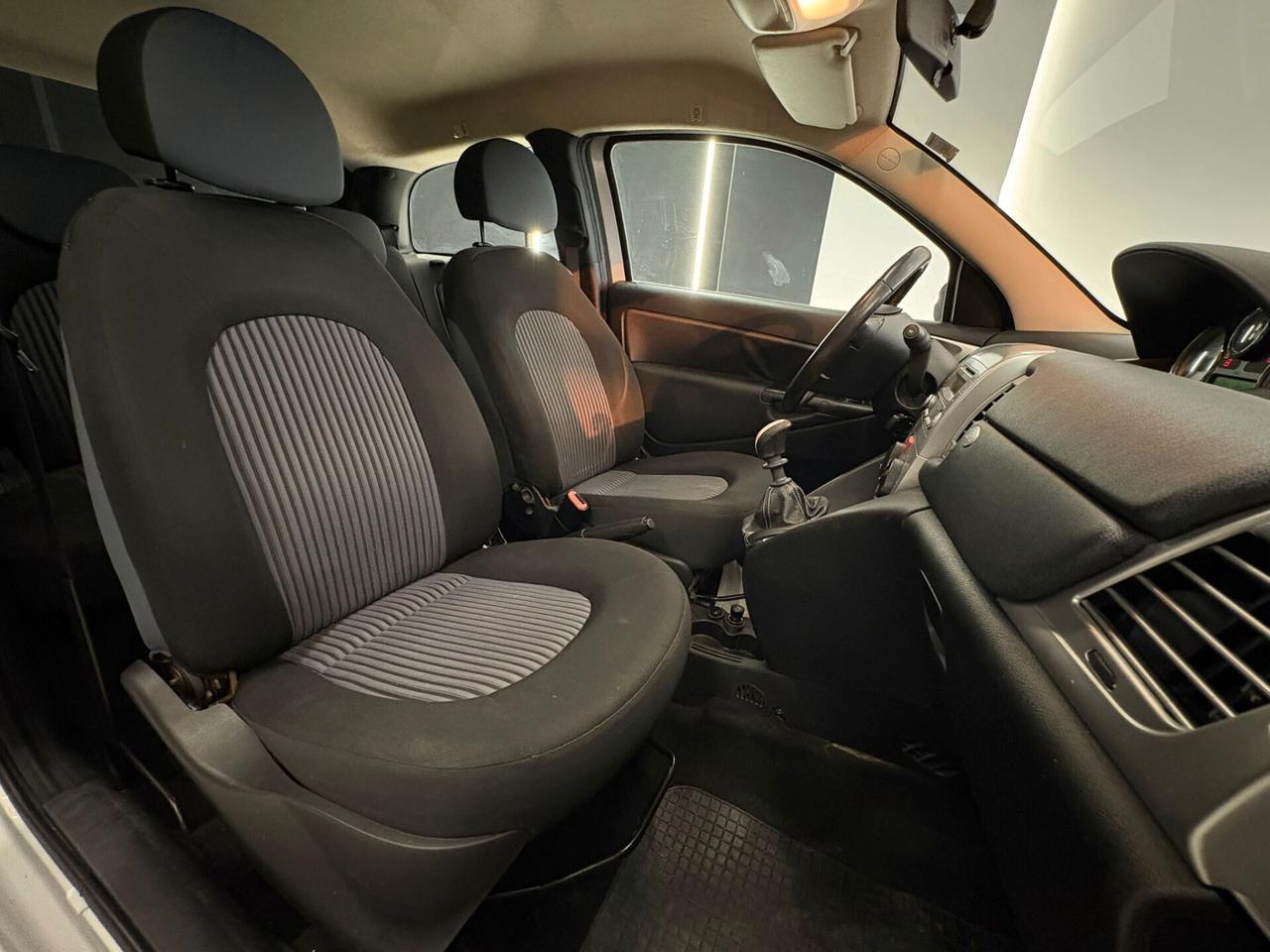Lancia Ypsilon 1.2 Argento