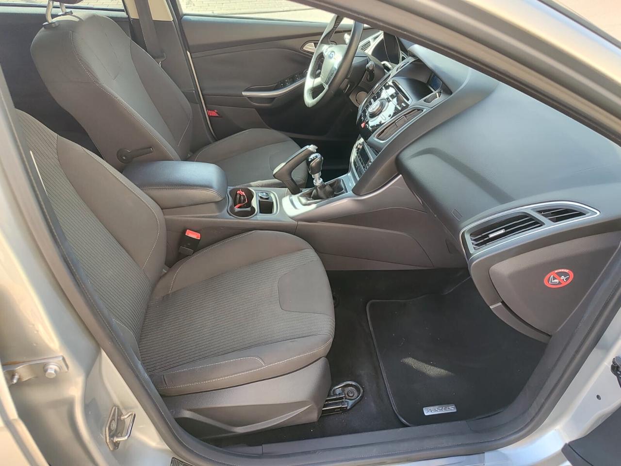 Ford Focus 1.6 TDCi 115 CV Titanium PARI AL NUOVO!!!