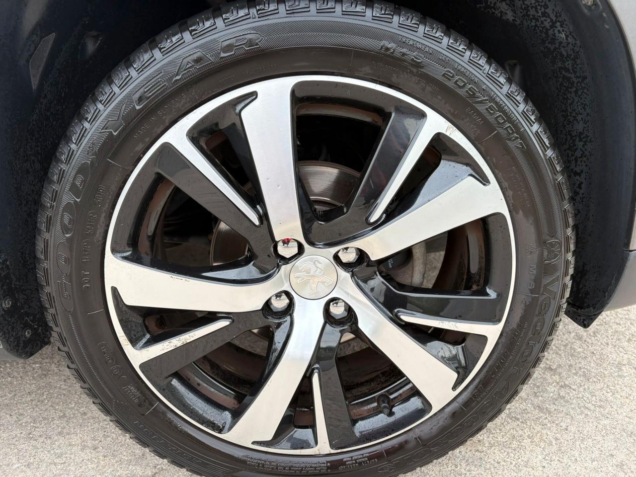 Peugeot 2008 1.6 e-HDi 92 CV Stop&Start Allure