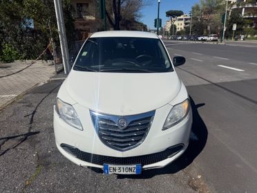 Lancia Ypsilon 0.9 TwinAir 85 CV 5 porte S&S Silver