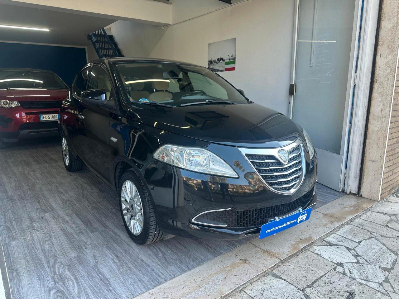 Lancia Ypsilon 5 Porte Ypsilon 1.2 8v Gold c/CL 69cv E6