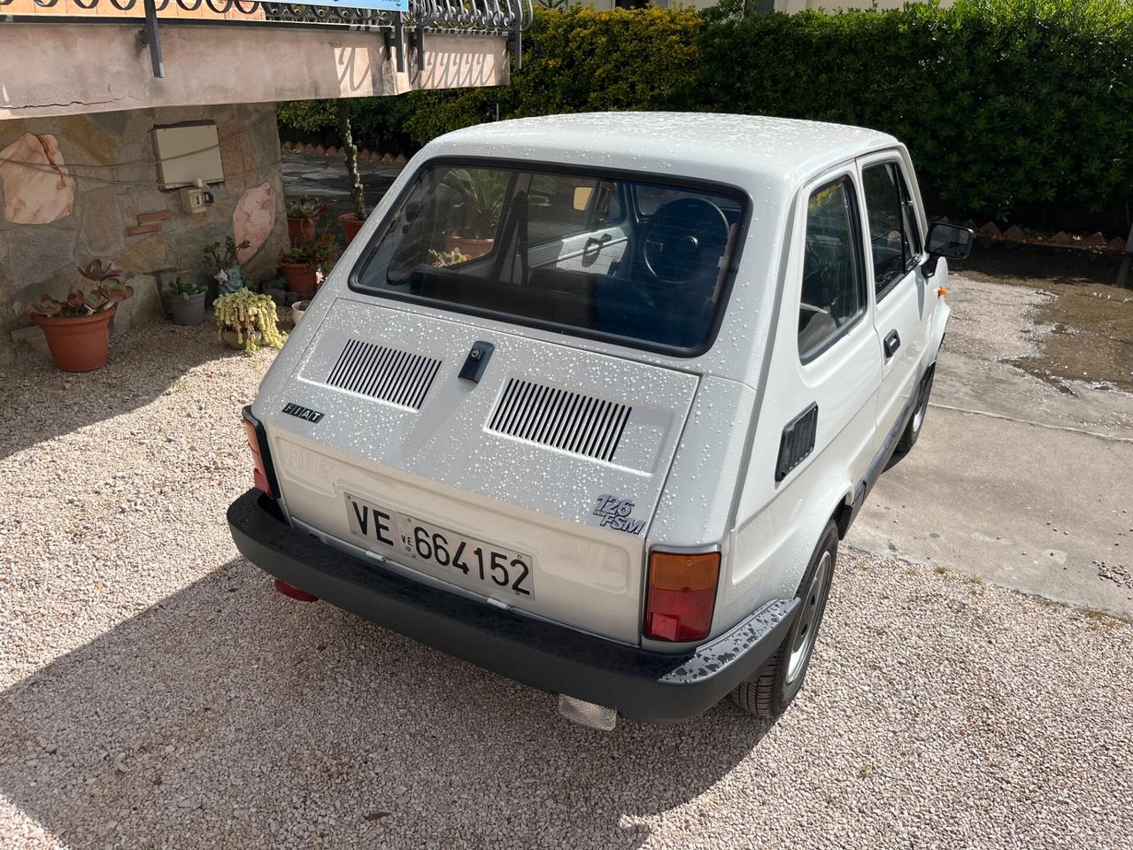 FIAT 126 versione FSM 1987 appena restaurata