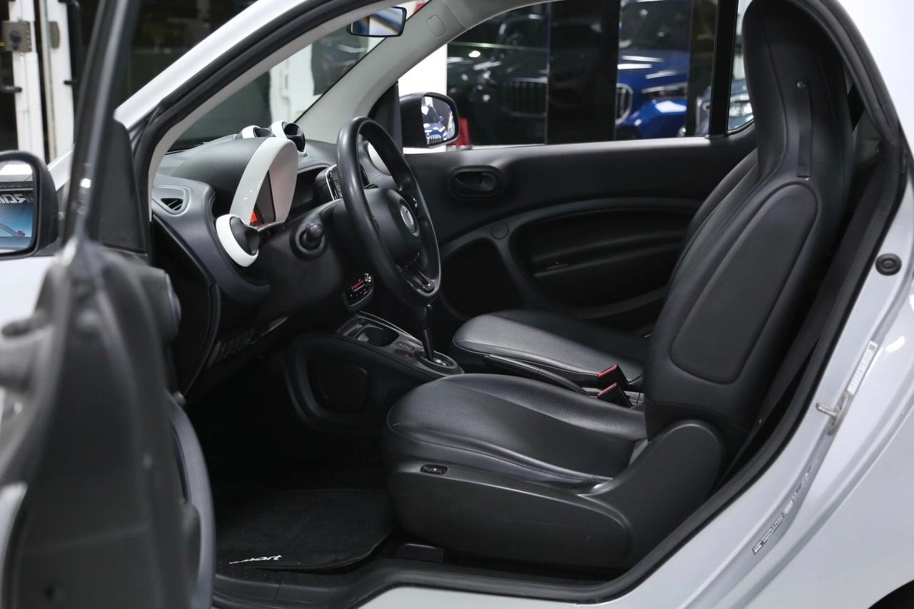 Smart fortwo 1.0 70 cv twinamic Passion