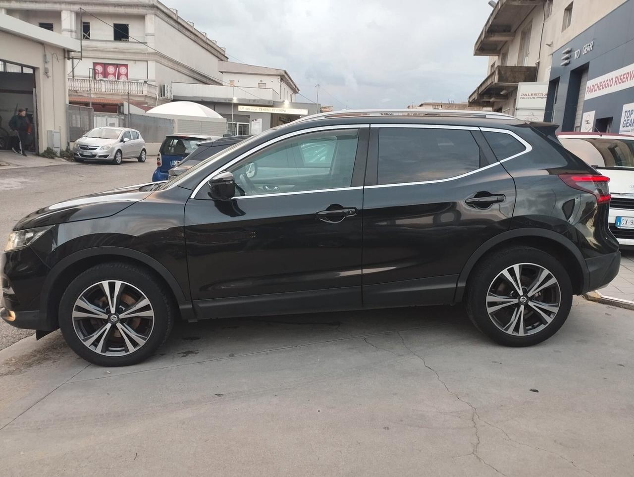 Nissan Qashqai 1.5 dCi N-Connecta