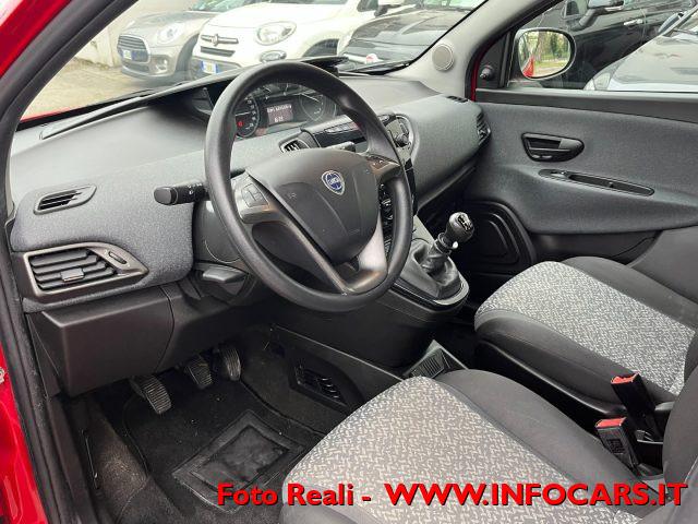 LANCIA Ypsilon 1.0 FireFly 5p S&S Hybrid Ecochic Silver PROMO