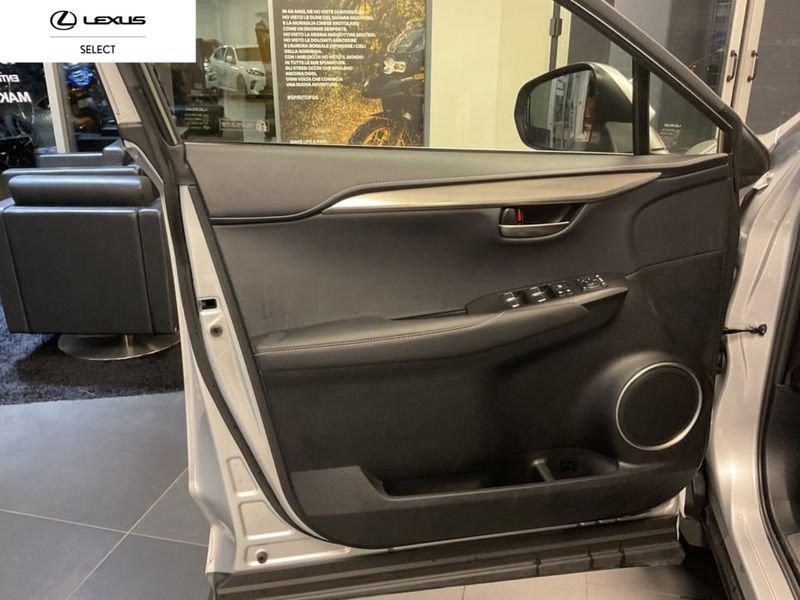 Lexus NX 300H 2.5 EXECUTIVE 4WD CVT