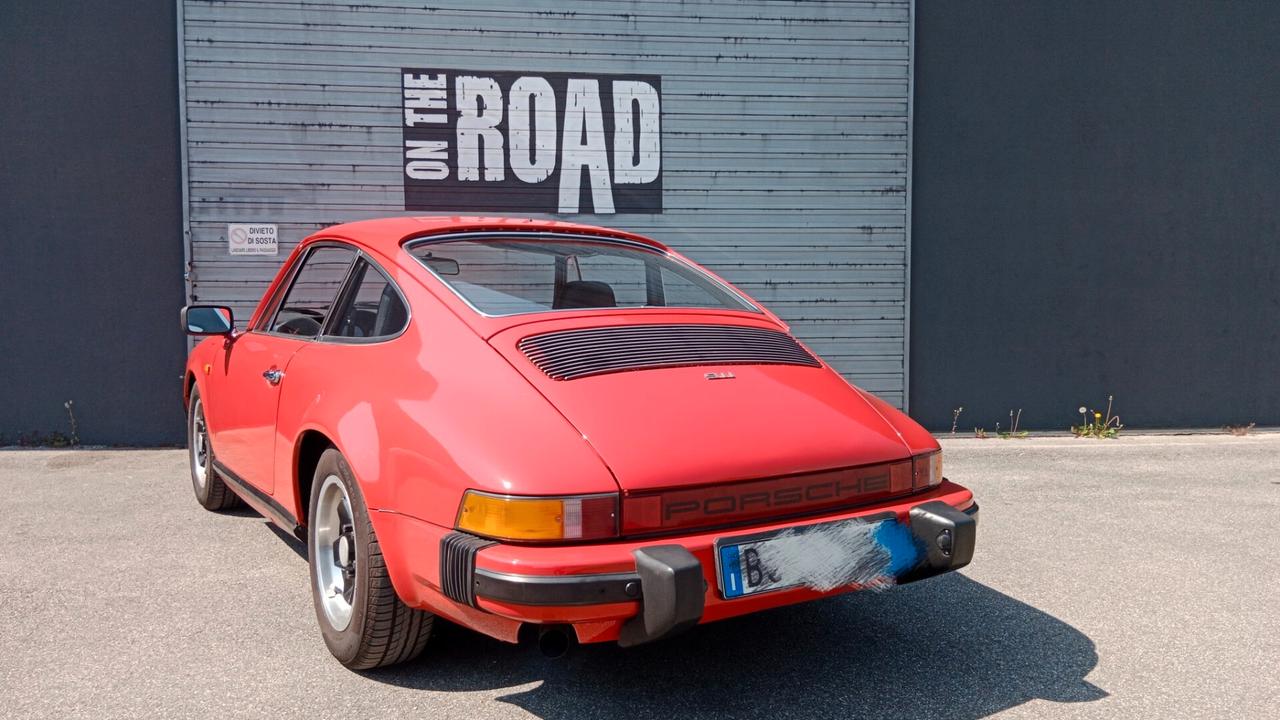 Porsche 911 Coupé 2.7