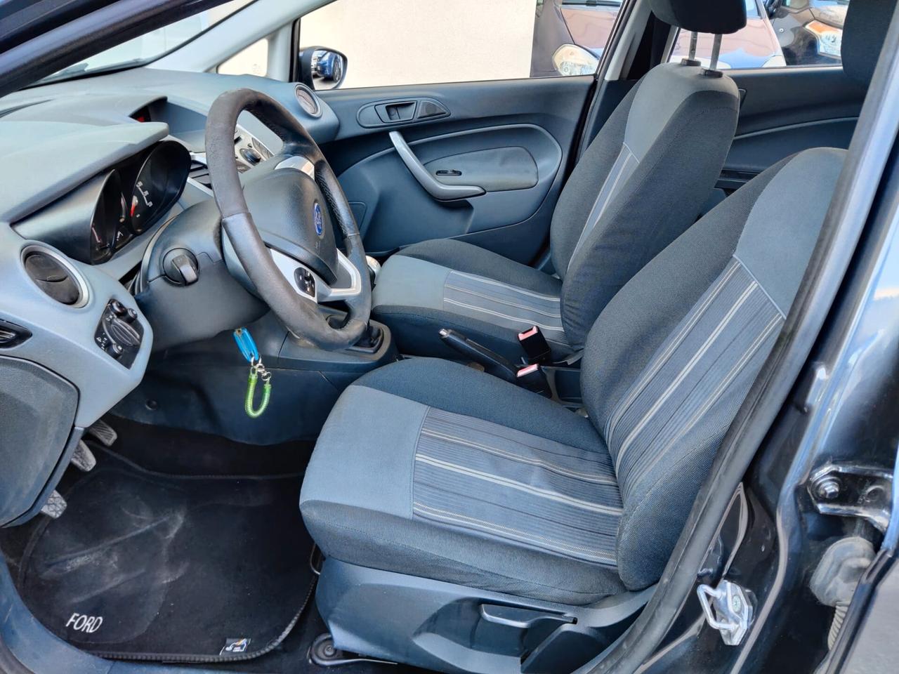 Ford Fiesta 1.4 5 porte Bz.- GPL