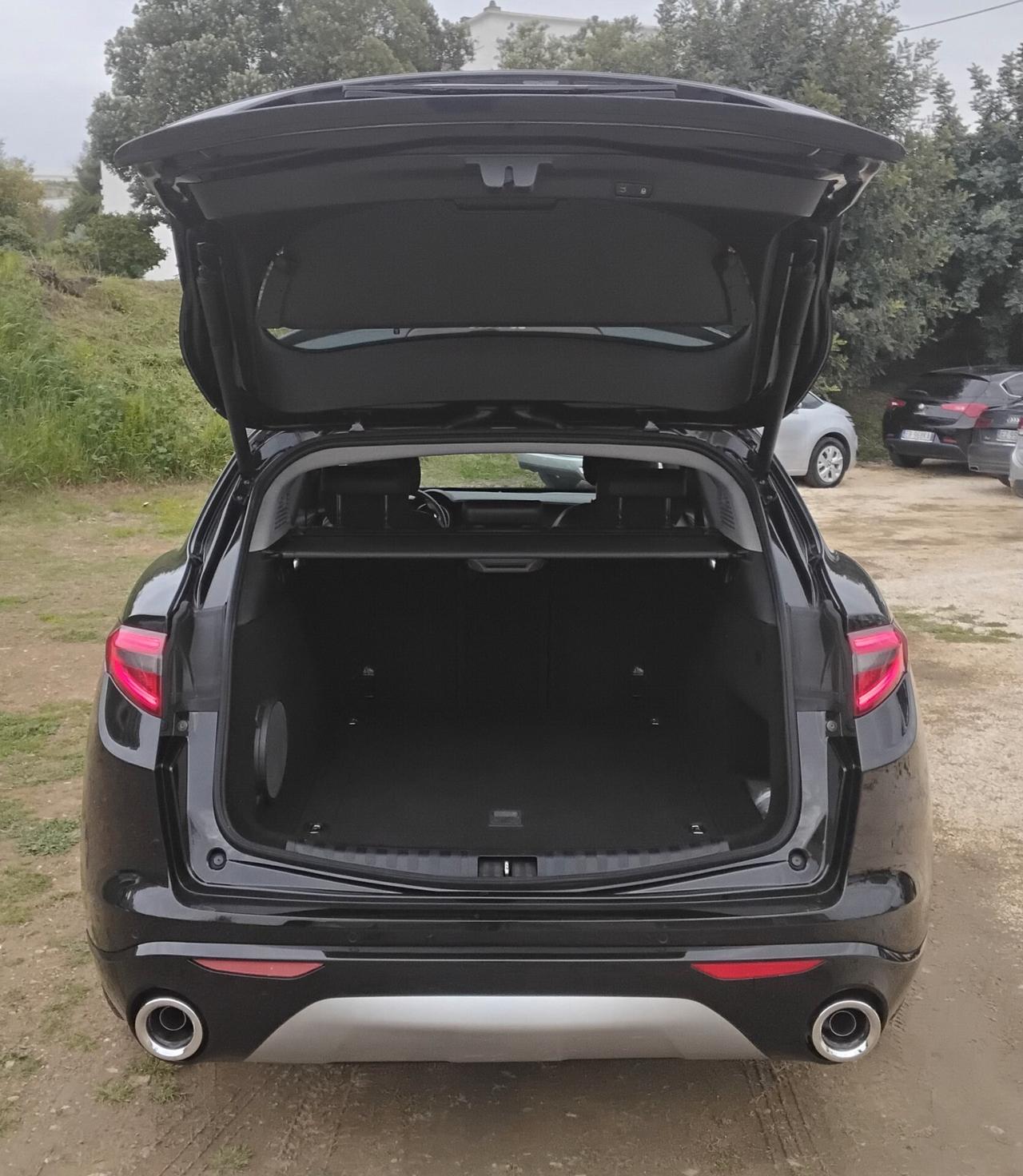 Alfa Romeo Stelvio 2.2 Turbodiesel 190 CV AT8 RWD Executive