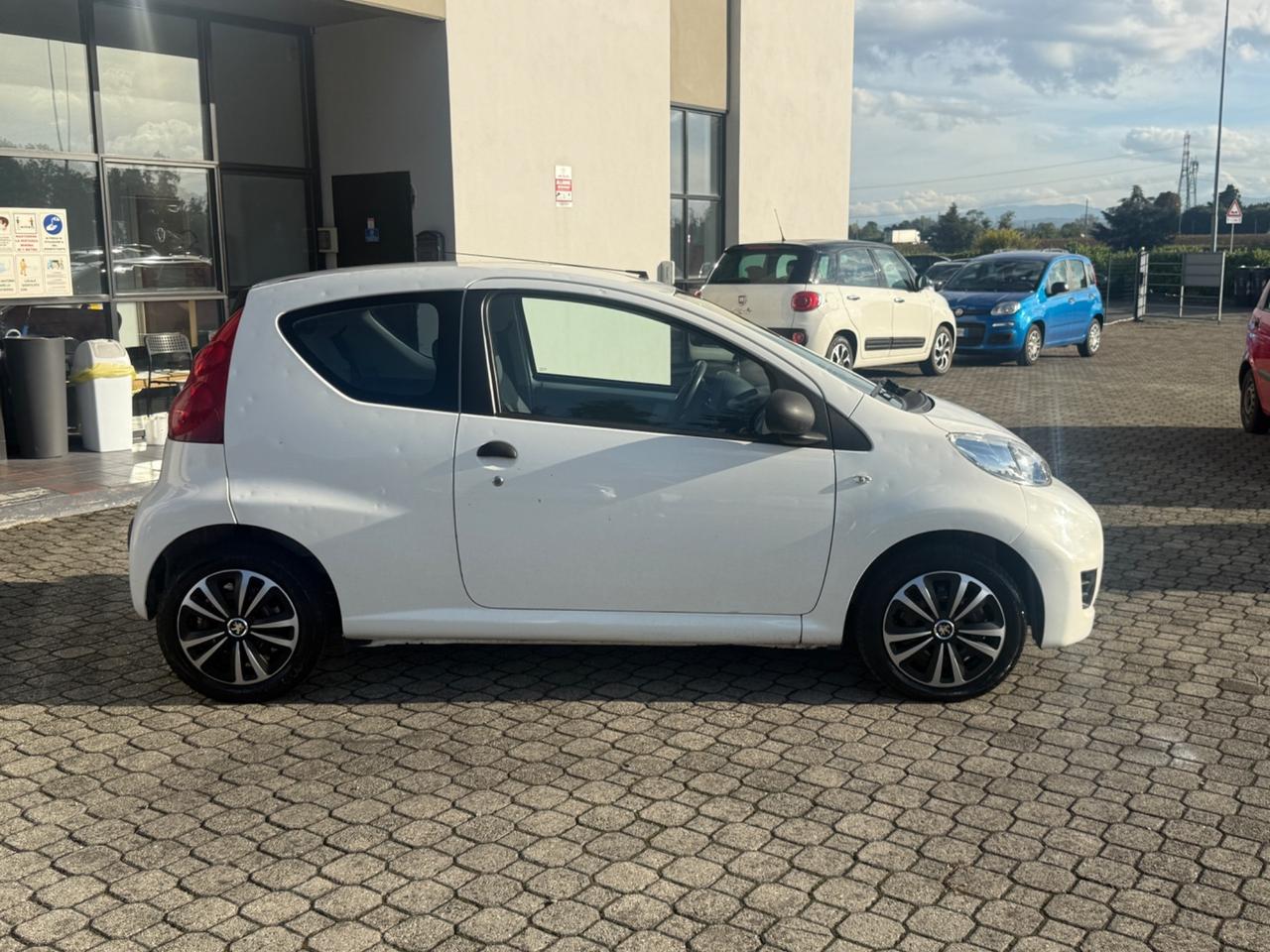 Peugeot 107 1.0 68CV 3p. Desir