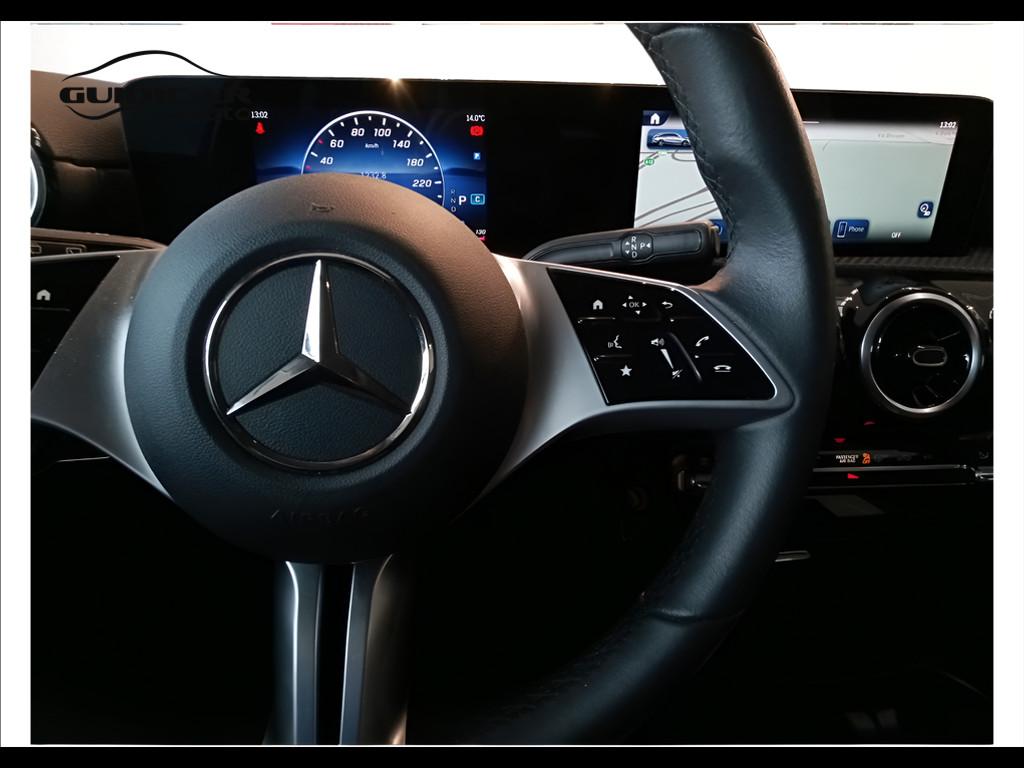 Mercedes-Benz CLA Sh.Brake - X118 2023 - CLA Shooting Brake 180 d Advanced auto