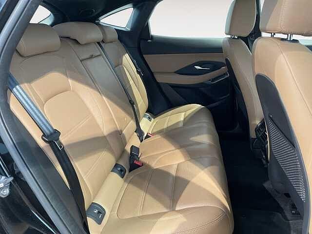 Jaguar E-PACE SE - IVA ESPOSTA