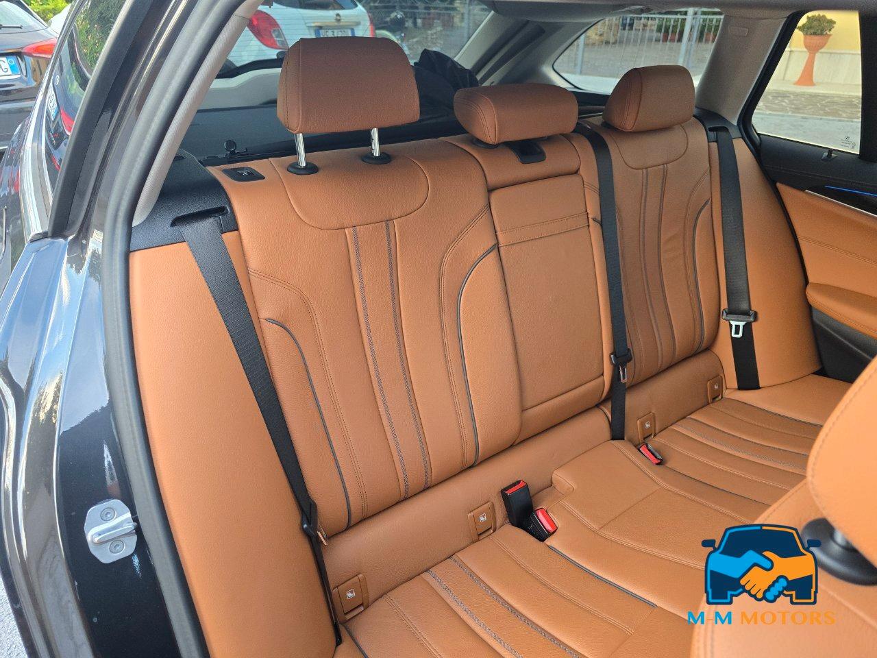 BMW 530 d Touring mhev 48V xdrive Luxury auto