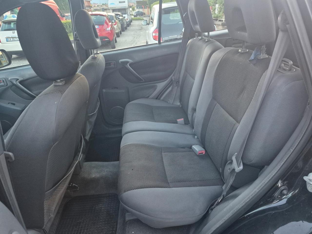 Toyota RAV 4 RAV4 2.0 Tdi D-4D cat 5 porte Sol