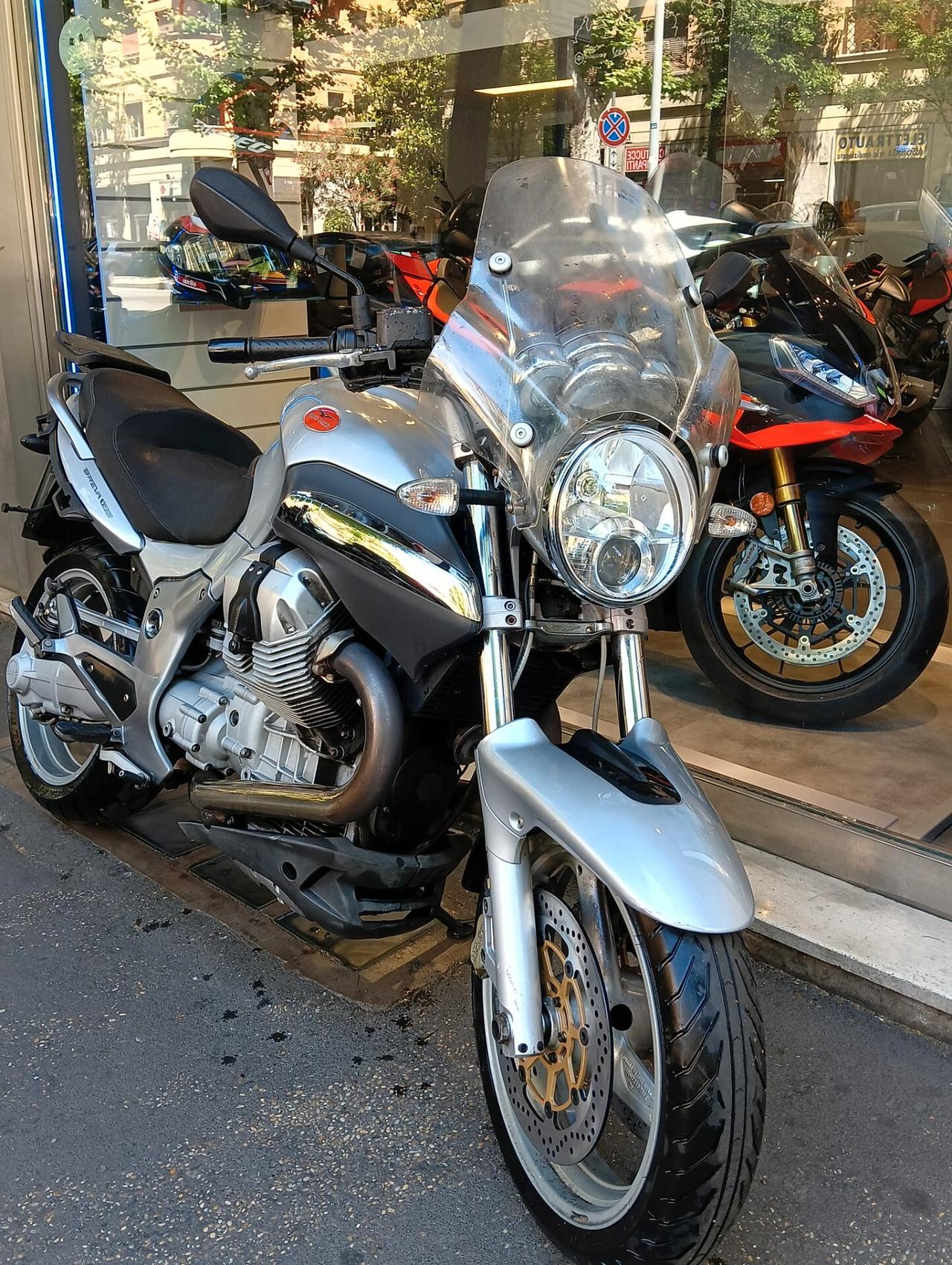 Moto Guzzi Breva 1200 MOTO GUZZI BREVA 1200 E3