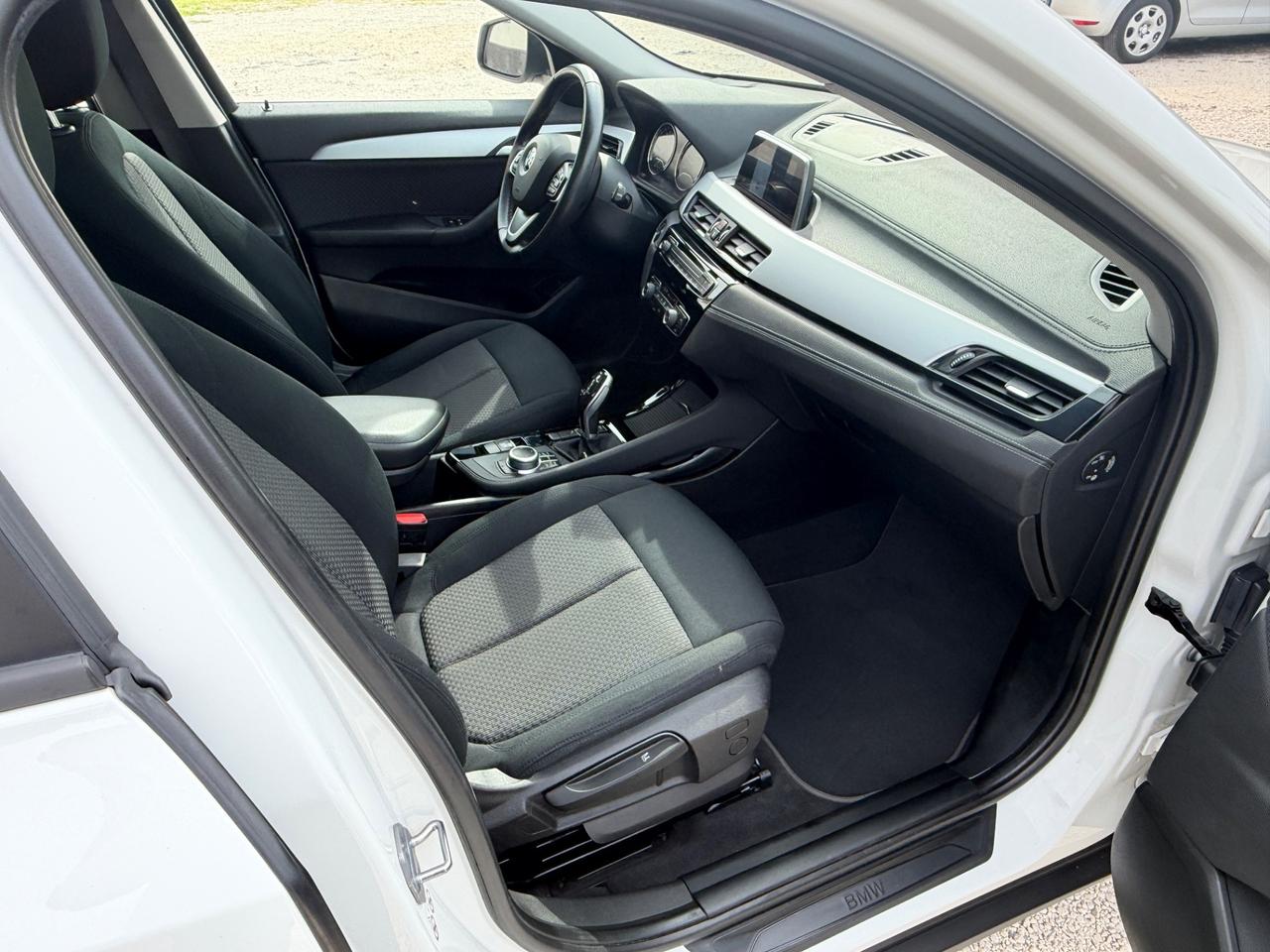 Bmw X2 sDrive18d Business-X