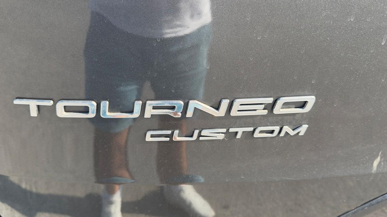 Ford Tourneo Custom 320 2.0 TDCi 185CV PC Titanium X
