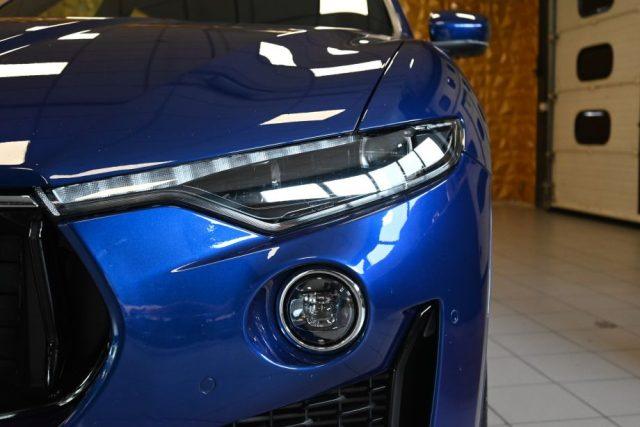 MASERATI Levante 3.0V6 MODENA 350CV F1 TET.21"RADAR CAM360°STRAFULL