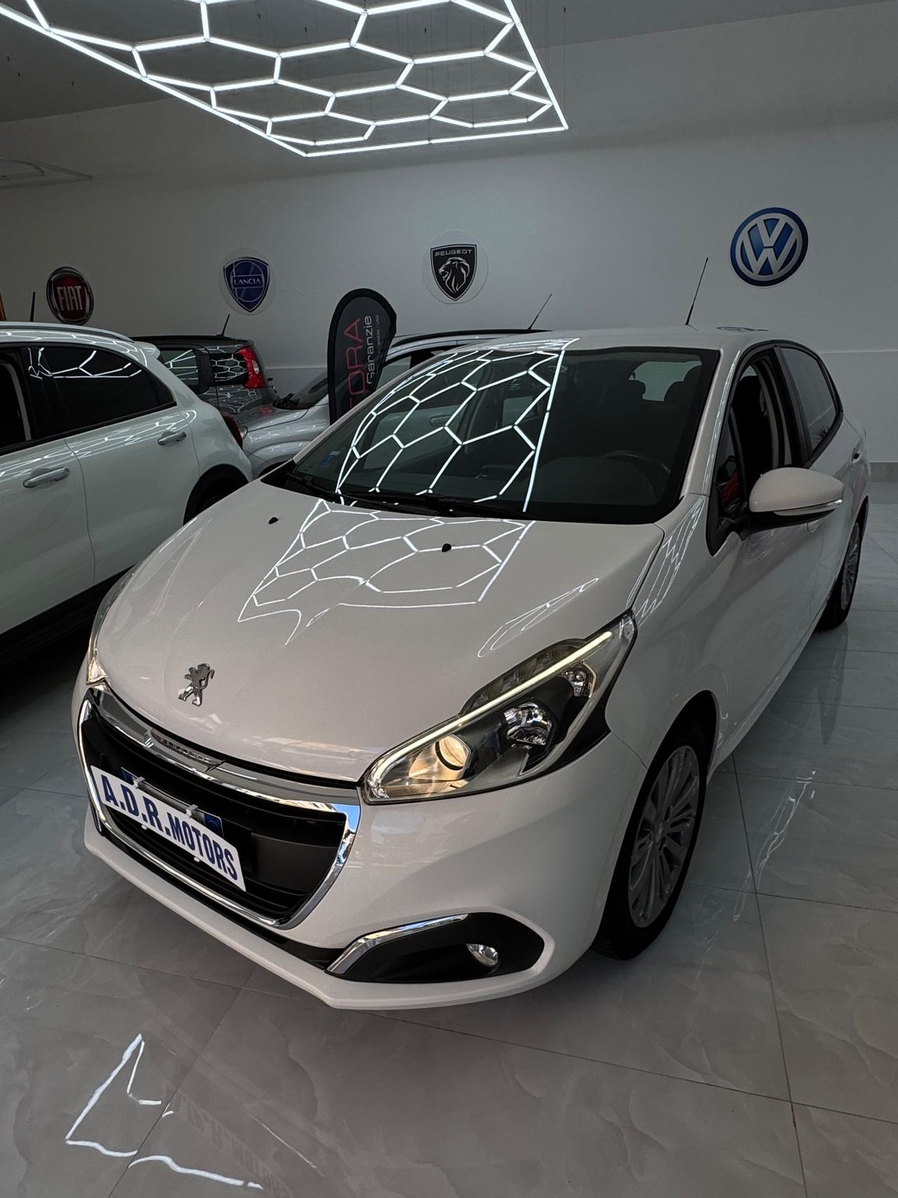 Peugeot 208 PureTech 82 5 porte Allure