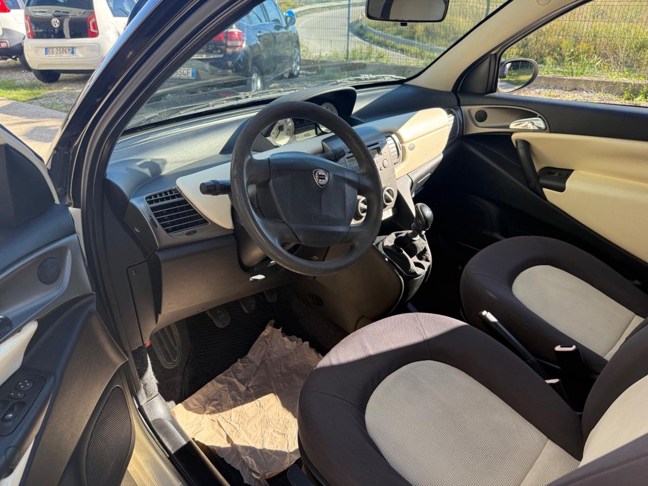 Lancia Ypsilon 1.2 Oro