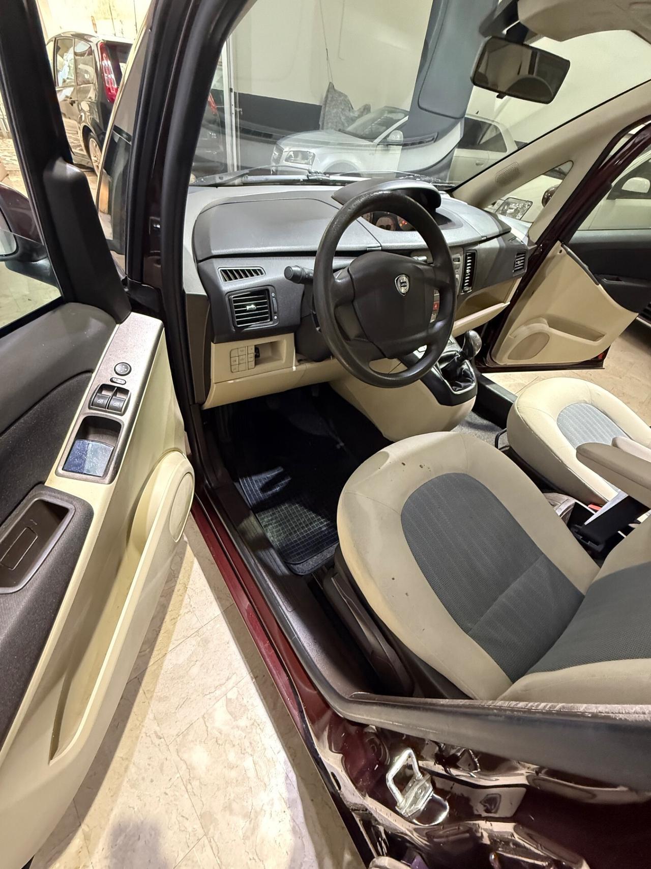 Lancia MUSA 1.4 16V Oro GPL