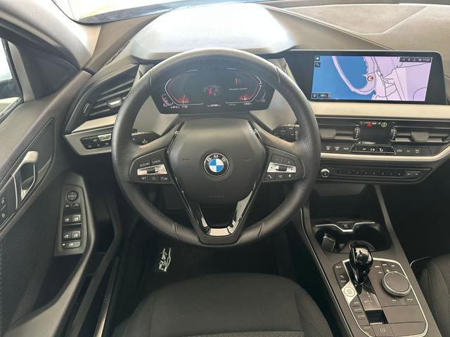 BMW 118 d 5p. Advantage UNIPRO+NAVI+CARPLAY+PDC!