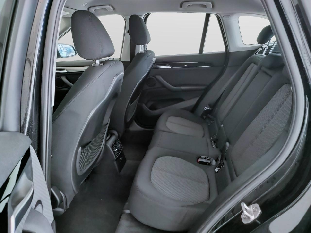 BMW X1 F48 2019 - X1 sdrive18d Advantage