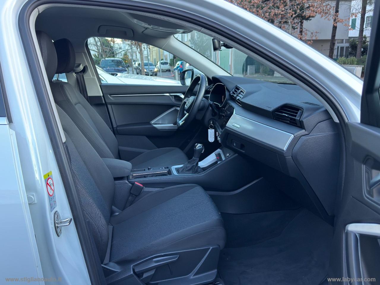 AUDI Q3 SPB 35 TDI S tronic Business Plus