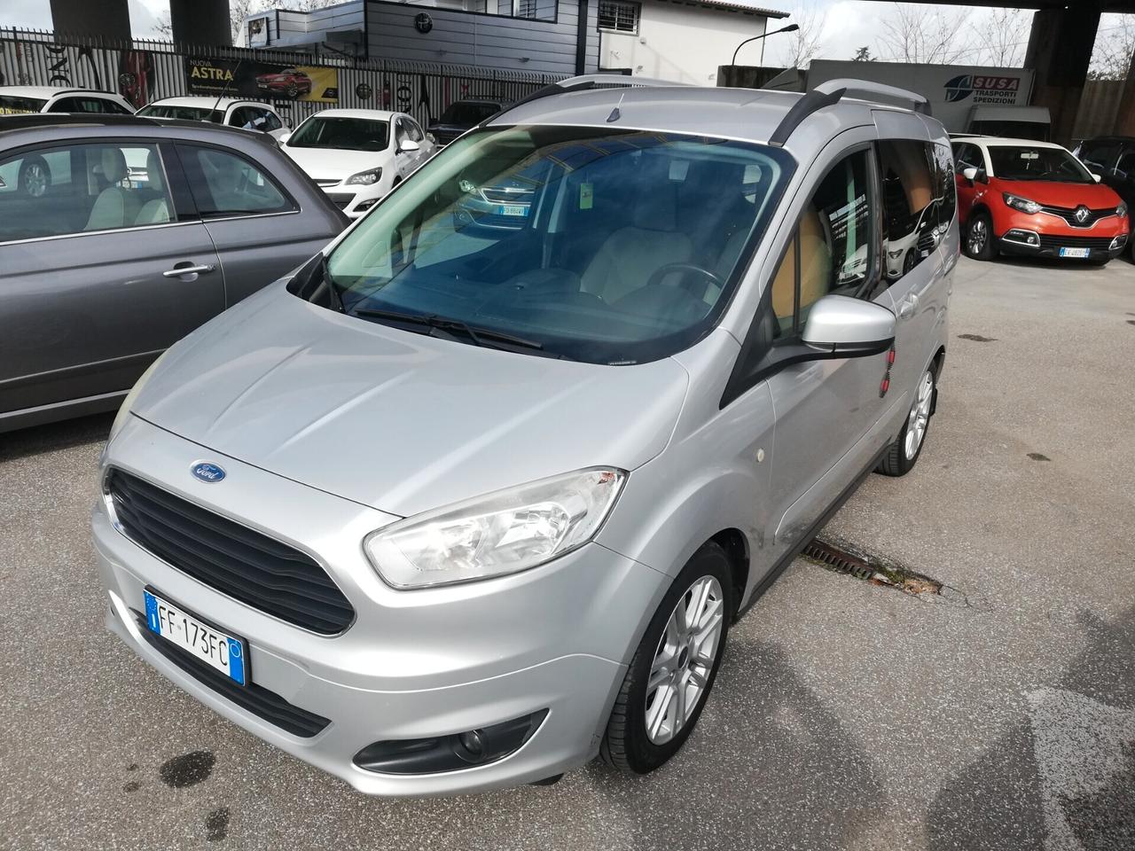 Ford Tourneo Courier 1.0 EcoBoost 100 CV Titanium