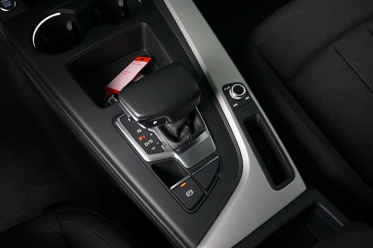 Audi A4 Avant 30 TDI/136 CV S tronic Business Advanced