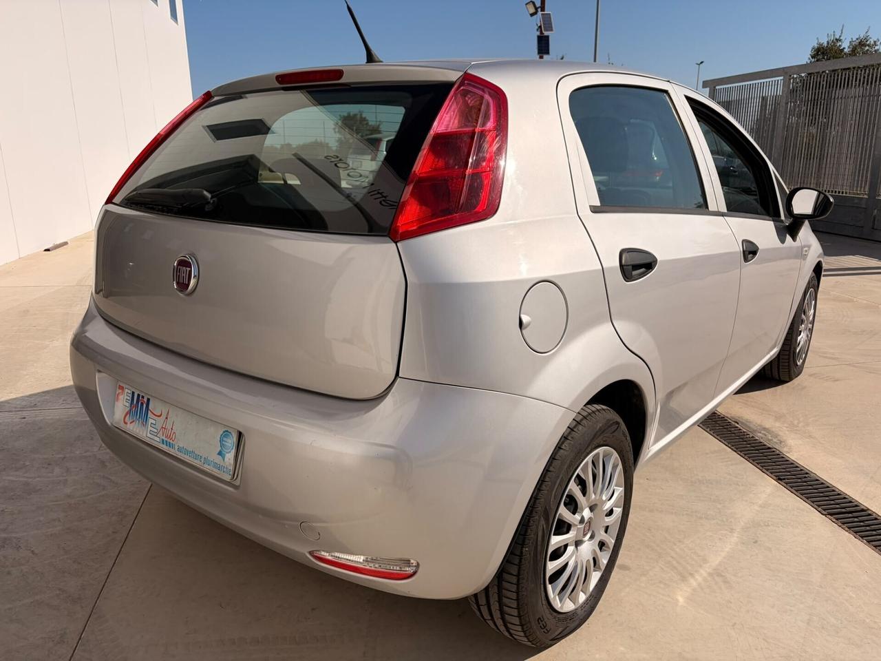 Fiat Punto 1.3 MJT II S&S 95 CV 5 porte Street