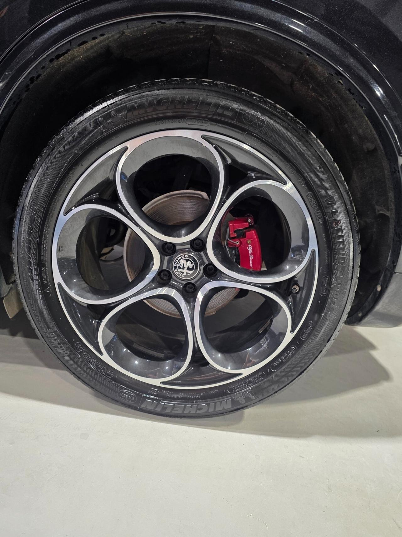 Alfa Romeo Stelvio 2.2 Turbodiesel 210 CV AT8 Q4 Veloce