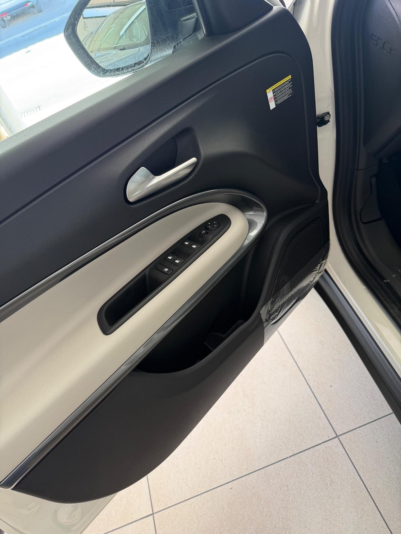 Fiat 600 Hybrid 110 CV DCT MHEV La Prima KM0 2026
