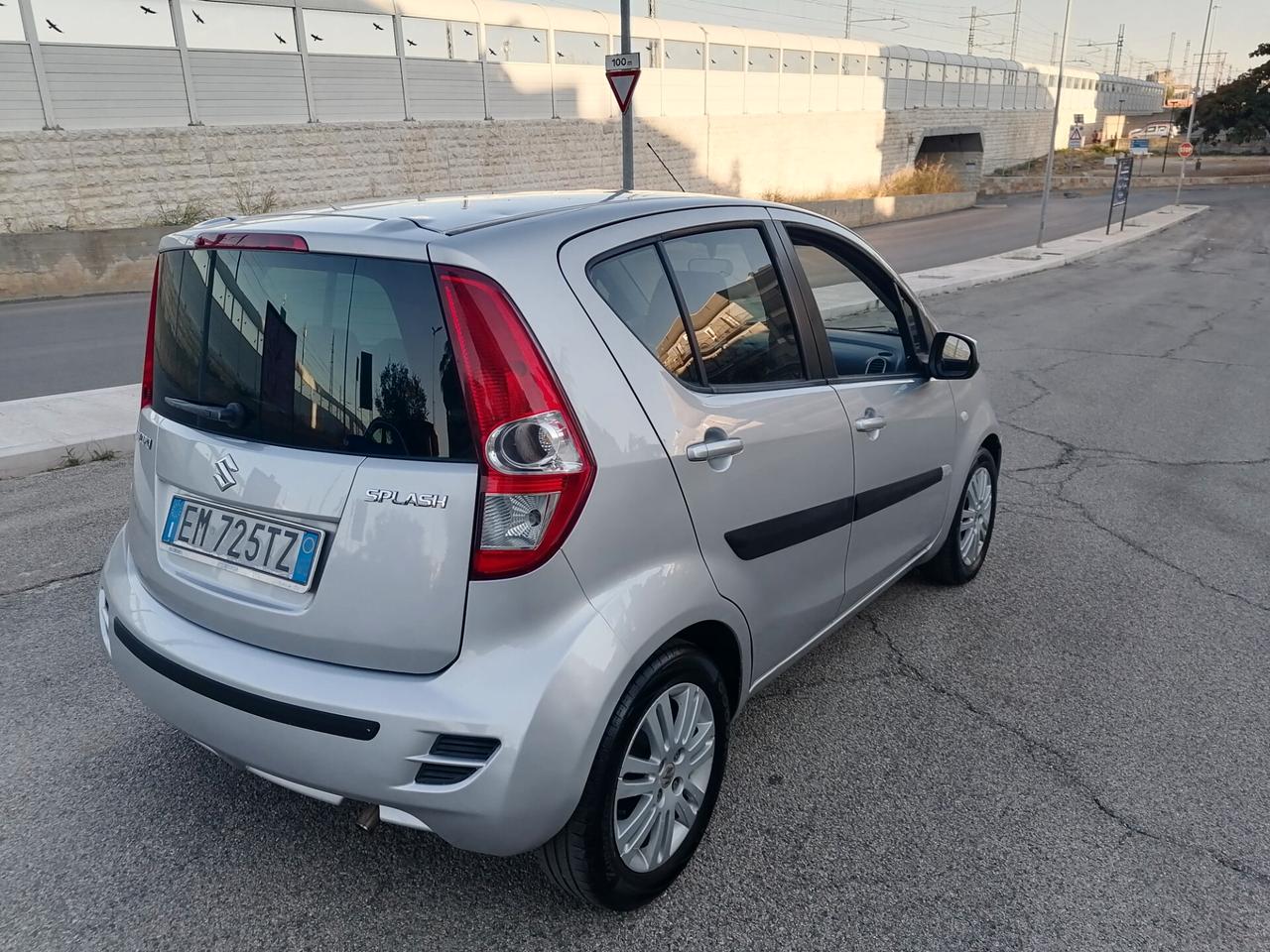 SUZUKI SPLASH 1.0 BENZINA 50KW 2012