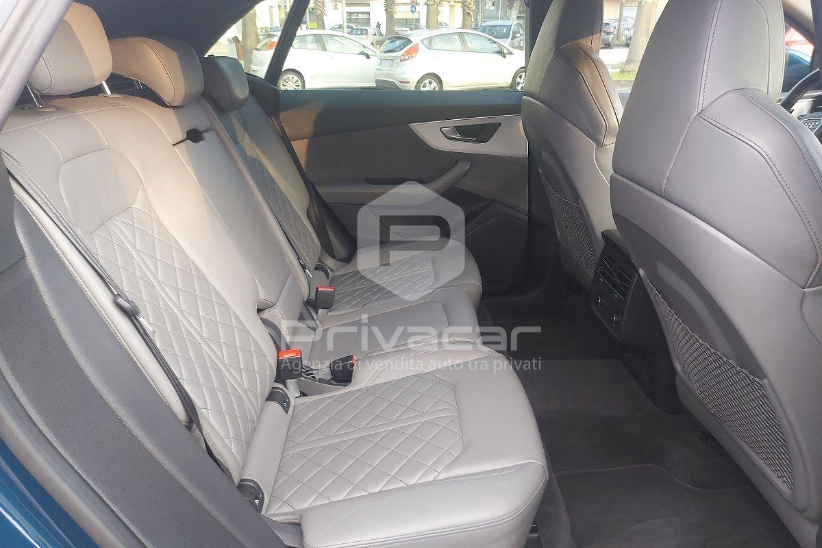 AUDI Q8 45 TDI quattro tiptronic Sport