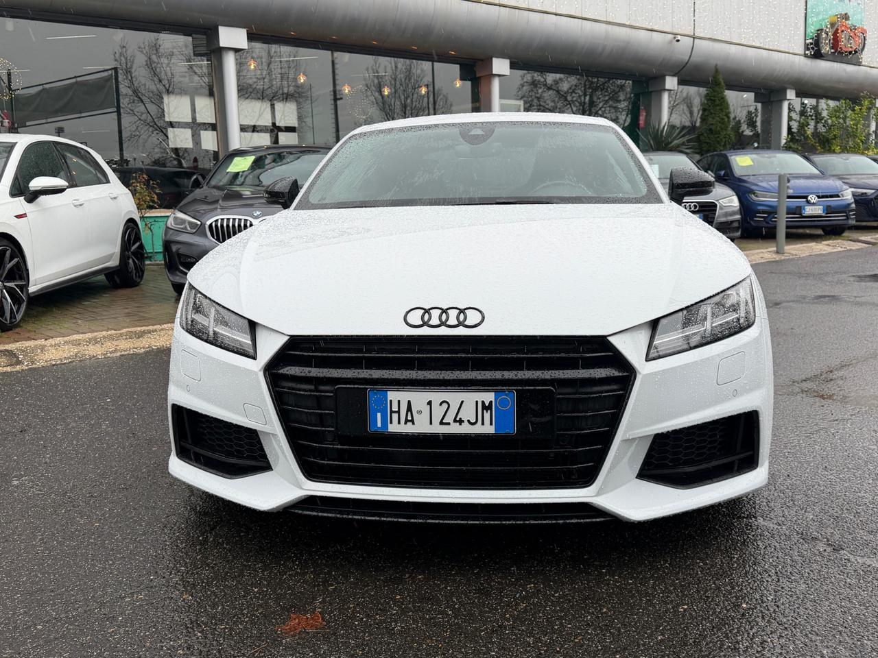 Audi TT Coupe 2.0 tfsi S line s-tronic