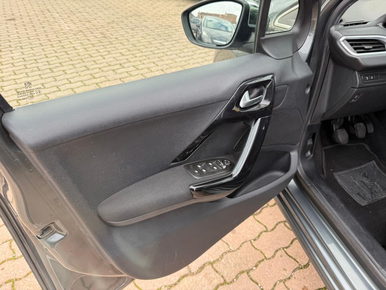 Peugeot 208 BlueHDi 75 5 porte Allure