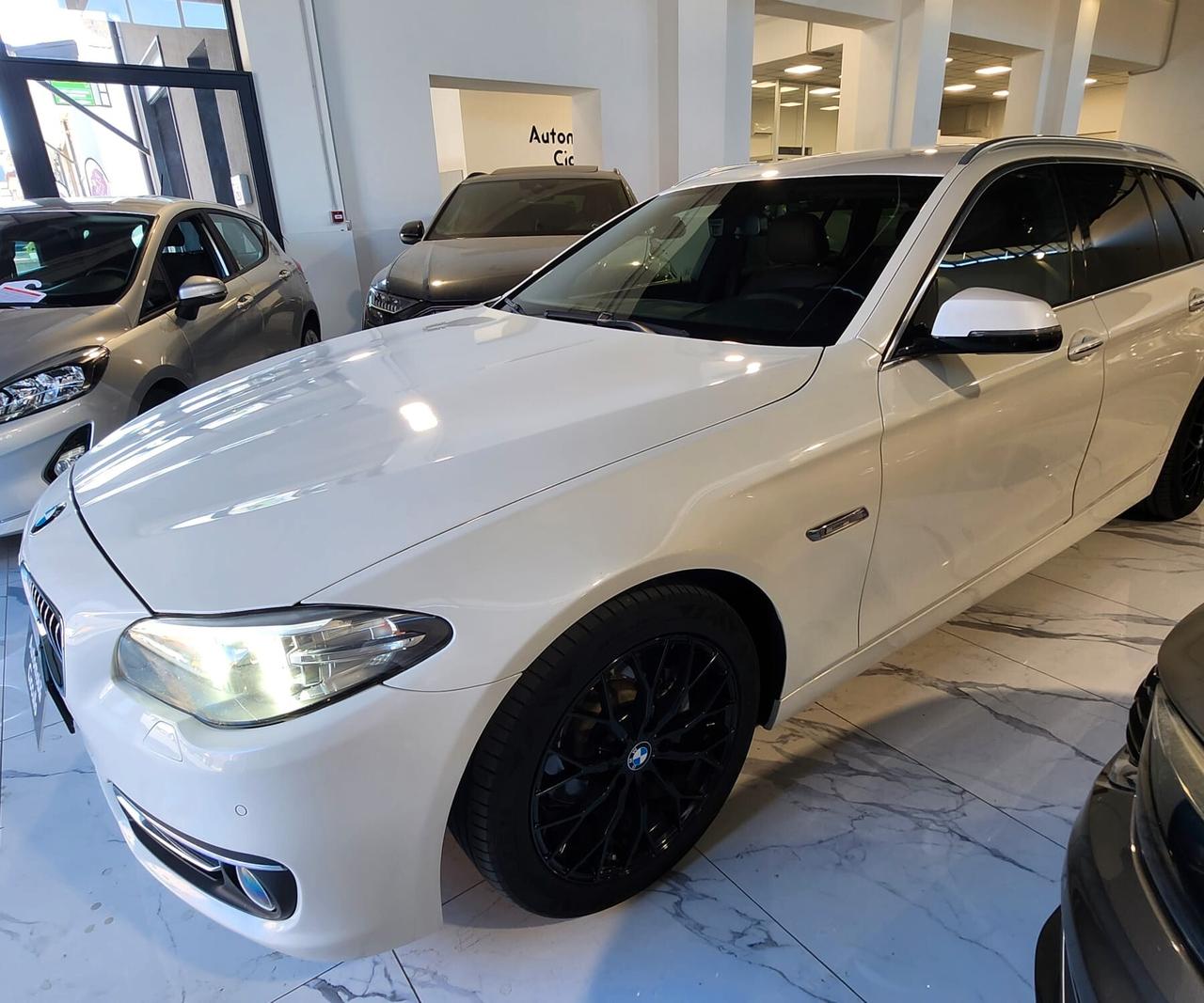 Bmw 520 520d xDrive Luxury