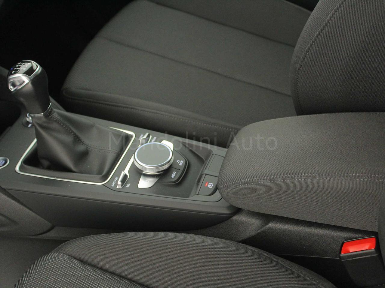 Audi Q2 30 2.0 tdi admired