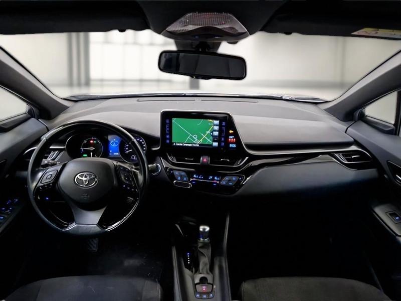 TOYOTA C-HR 1.8H 98CV E-CVT Business
