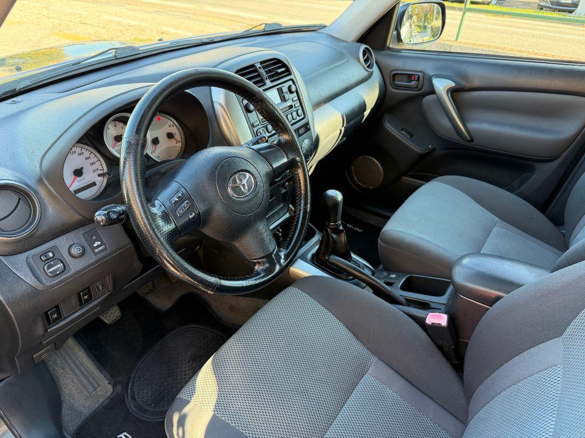 TOYOTA - RAV4 - 2.0 Tdi D-4D 5 porte Sol