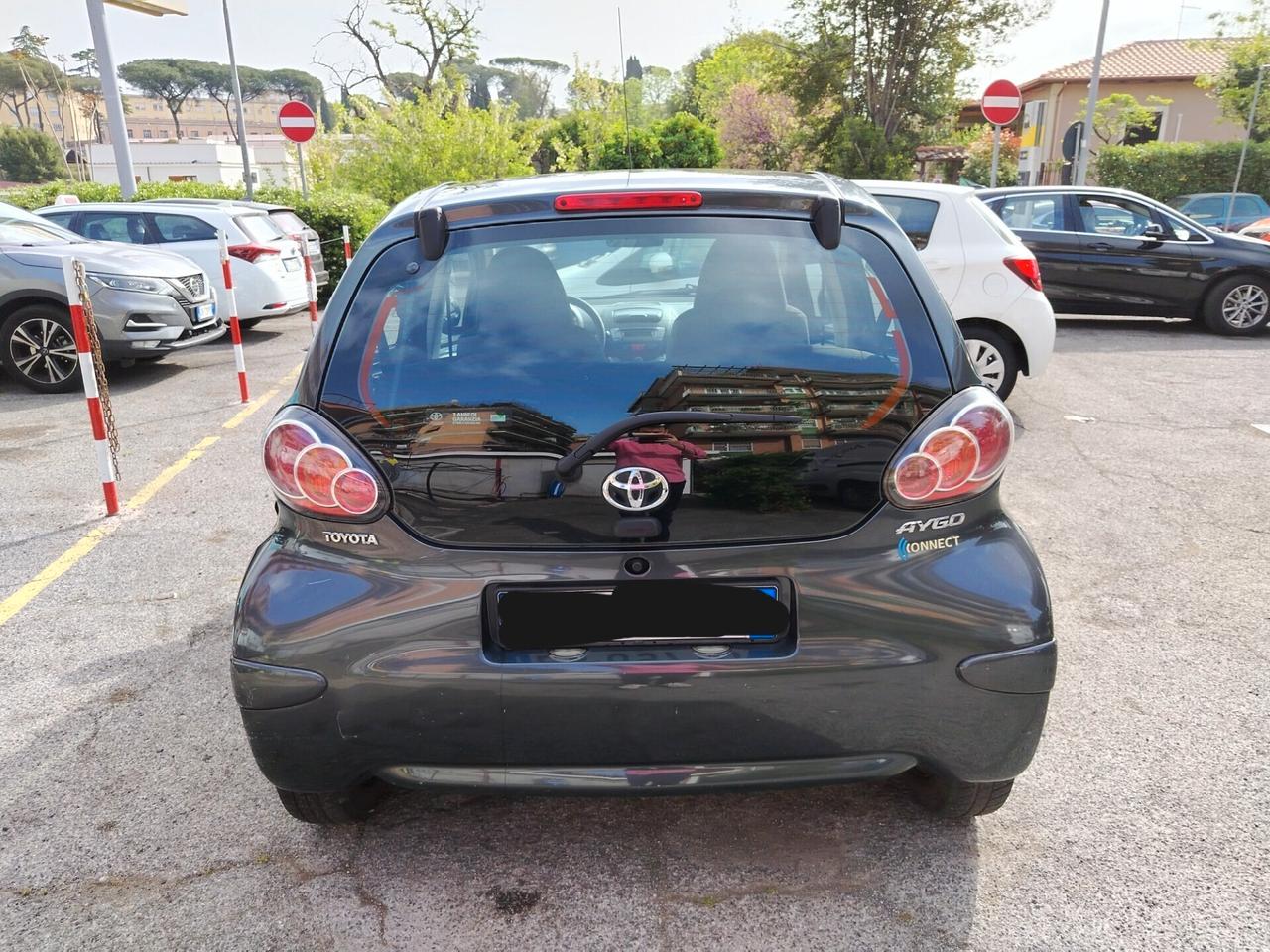 Toyota Aygo 1.0 12V VVT-i 5 porte Orange Connect