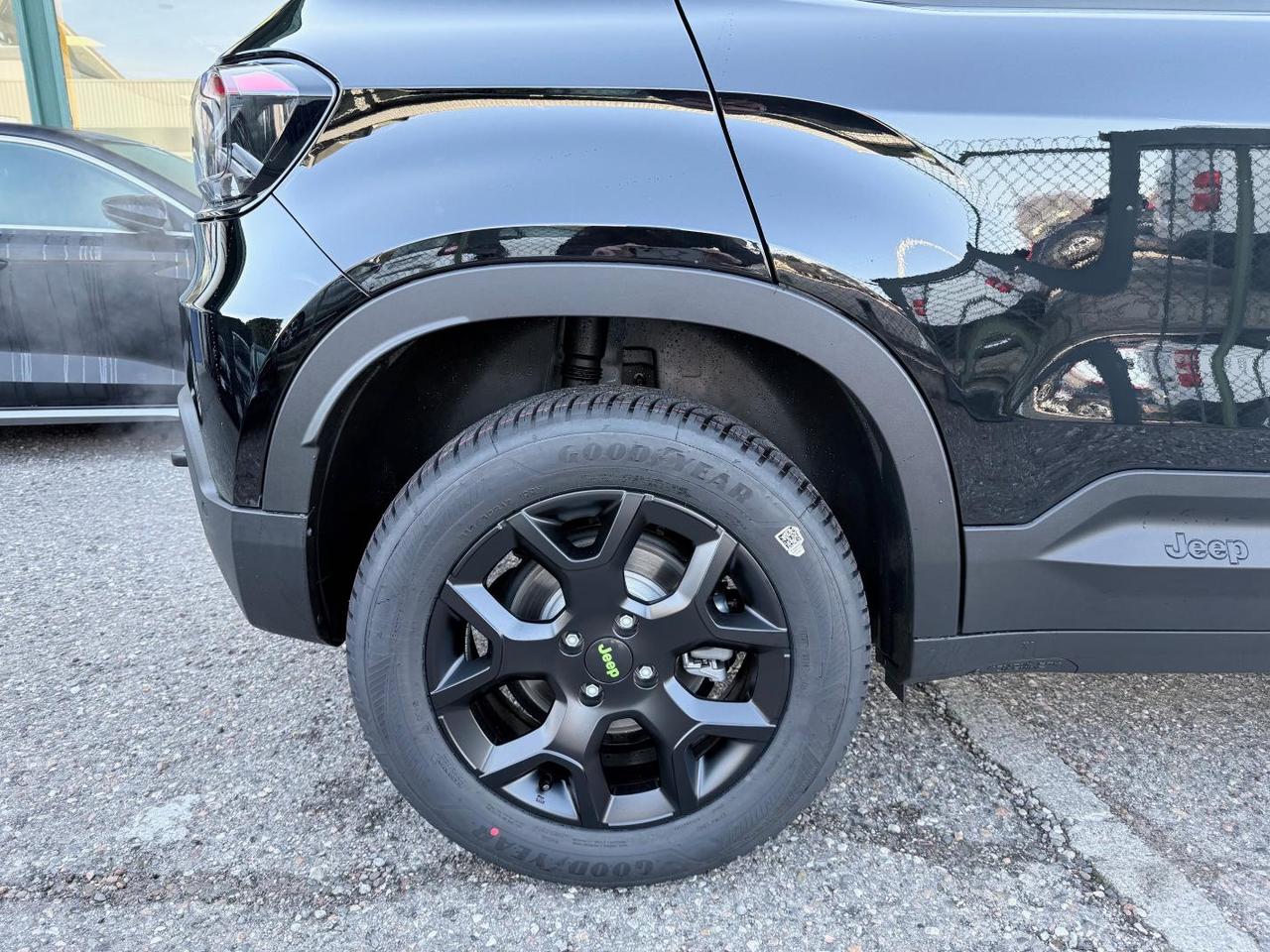 Jeep Avenger 1.2 turbo e-hybrid mhev Upland 4xe 145cv edct6