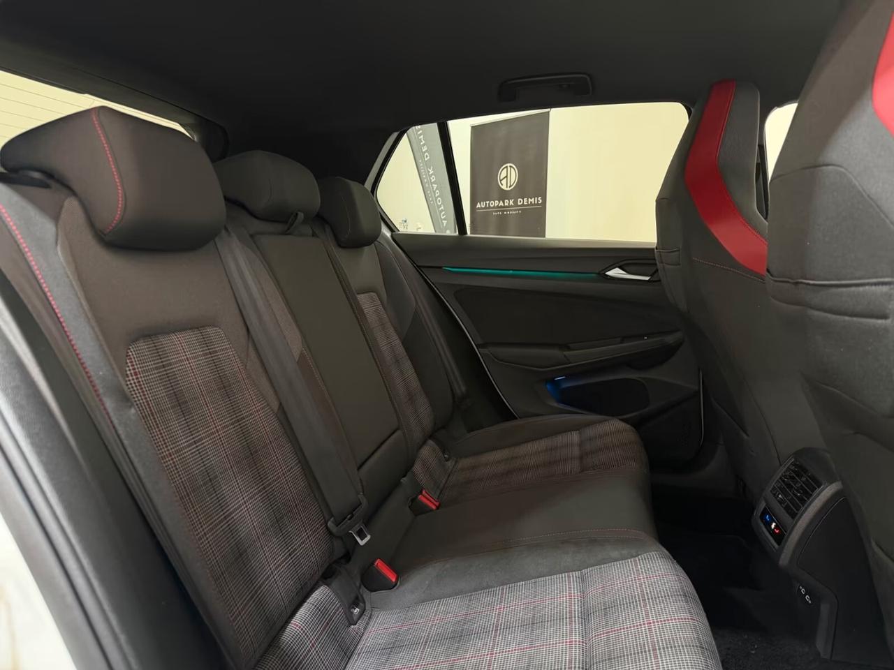 Volkswagen Golf GTI 2.0 TSI DSG 19" BLACK STYLE
