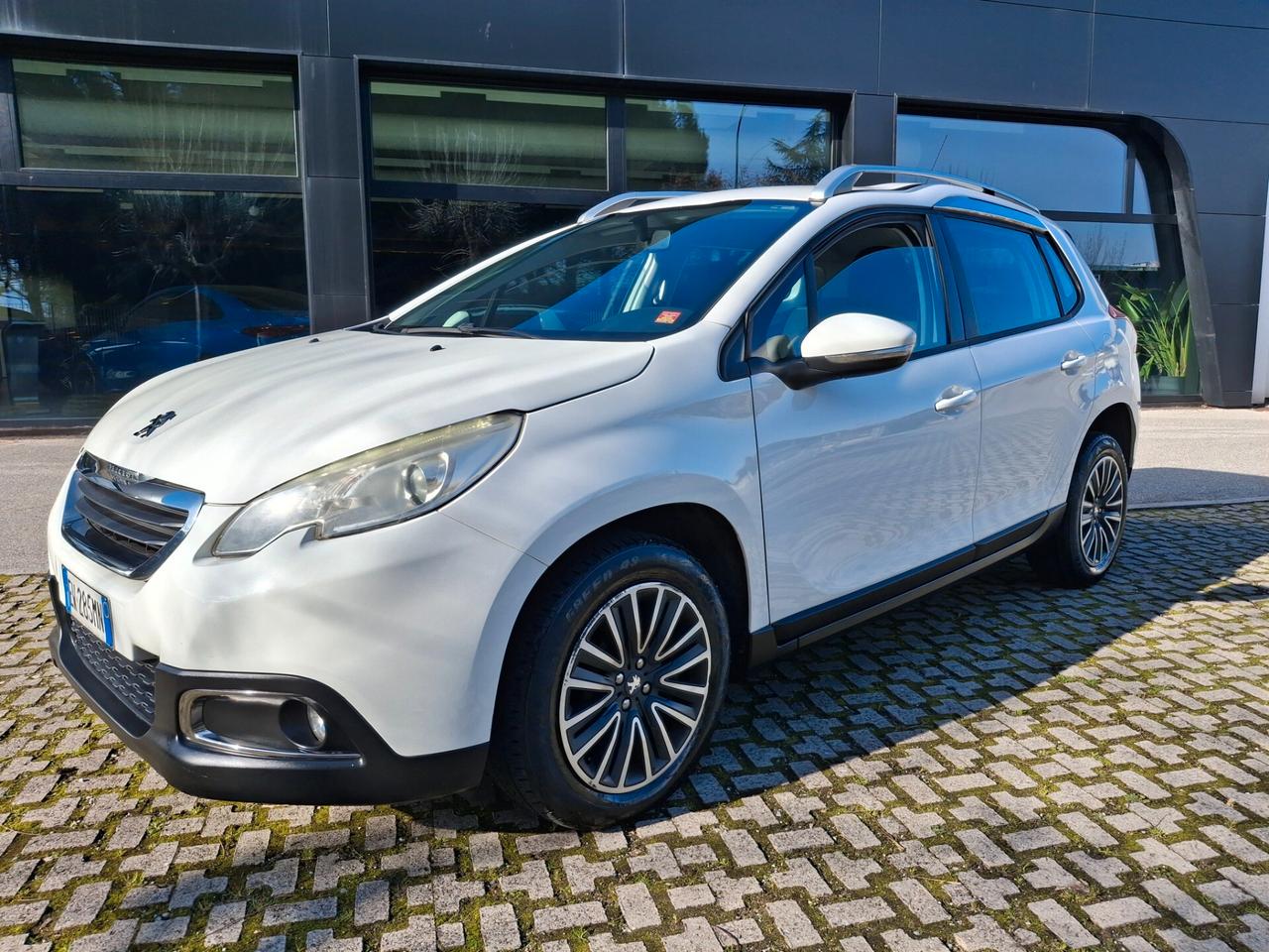 Peugeot 2008 1.6 e-HDi 92 CV Stop&Start Urban Cross