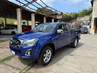 ISUZU D-Max 1.9 Crew Cab Solar Plus A/T 4WD Clima