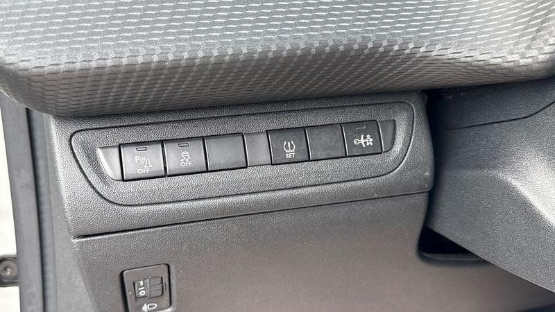 Peugeot 2008 1.2 PureTech 12v 82cv Allure E6